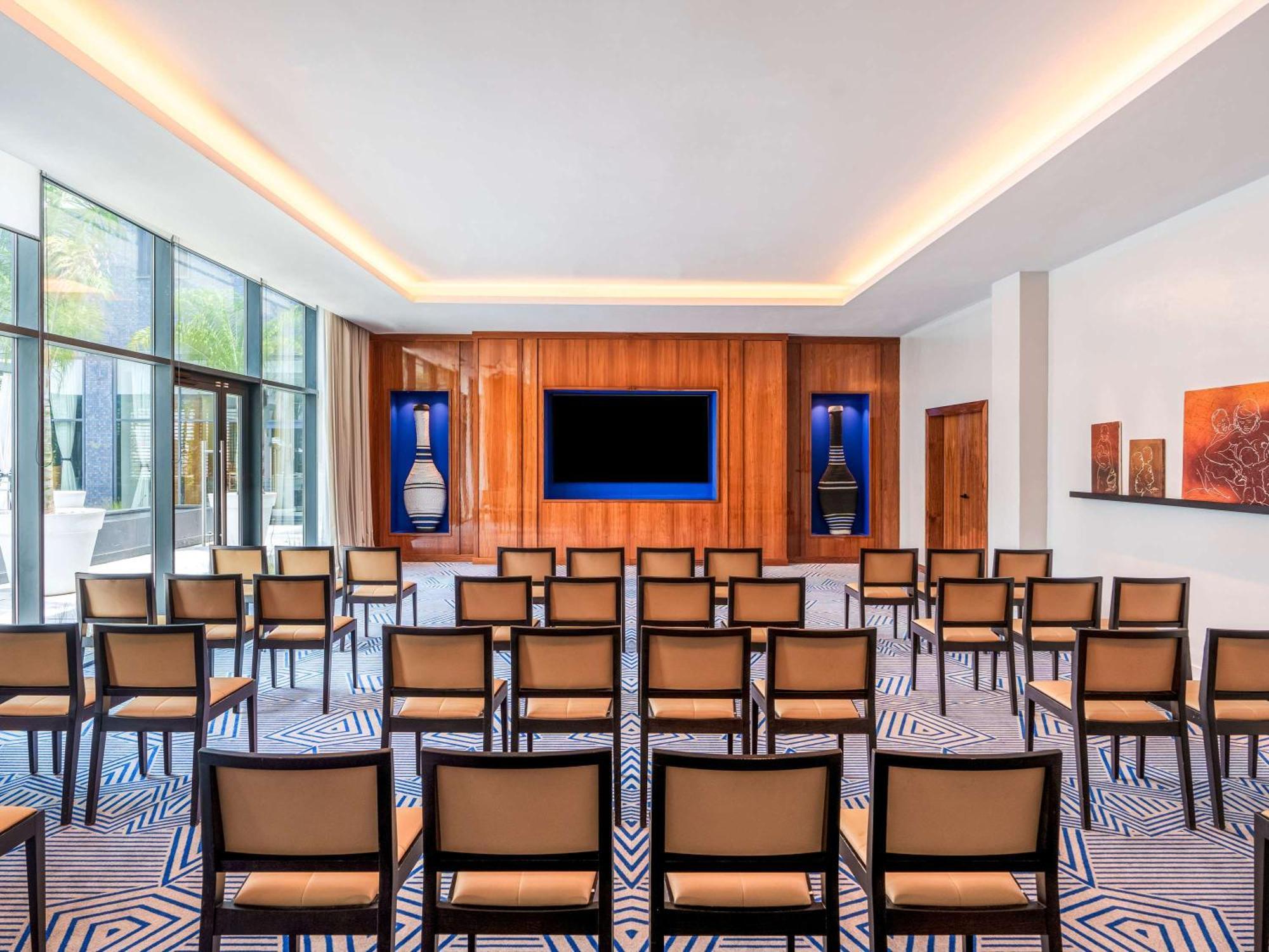 Moevenpick Hotel Abican Dış mekan fotoğraf